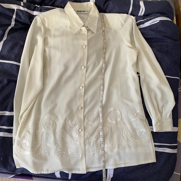 Ivory Blouse - Picture 3 of 4